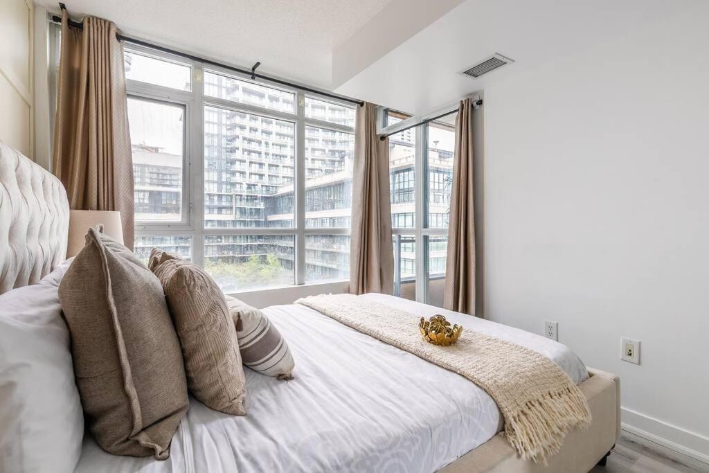 Luxury Suite Downtown Toronto Near Cn Tower Exterior foto